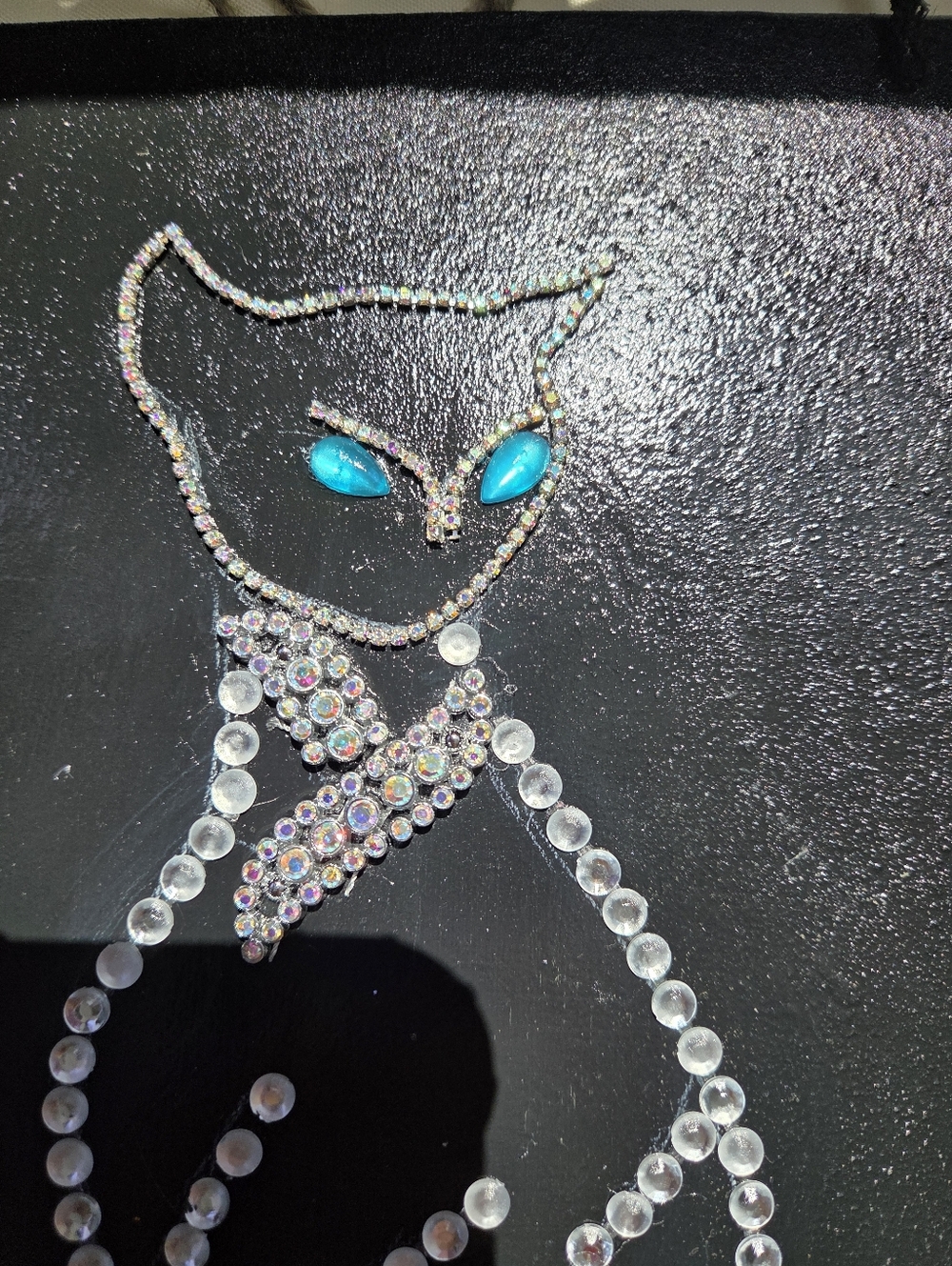Crystal Cat Wall Hanging - Black with Blue Accents Hand Crafted 7 X 11 - Picture 3 of 3